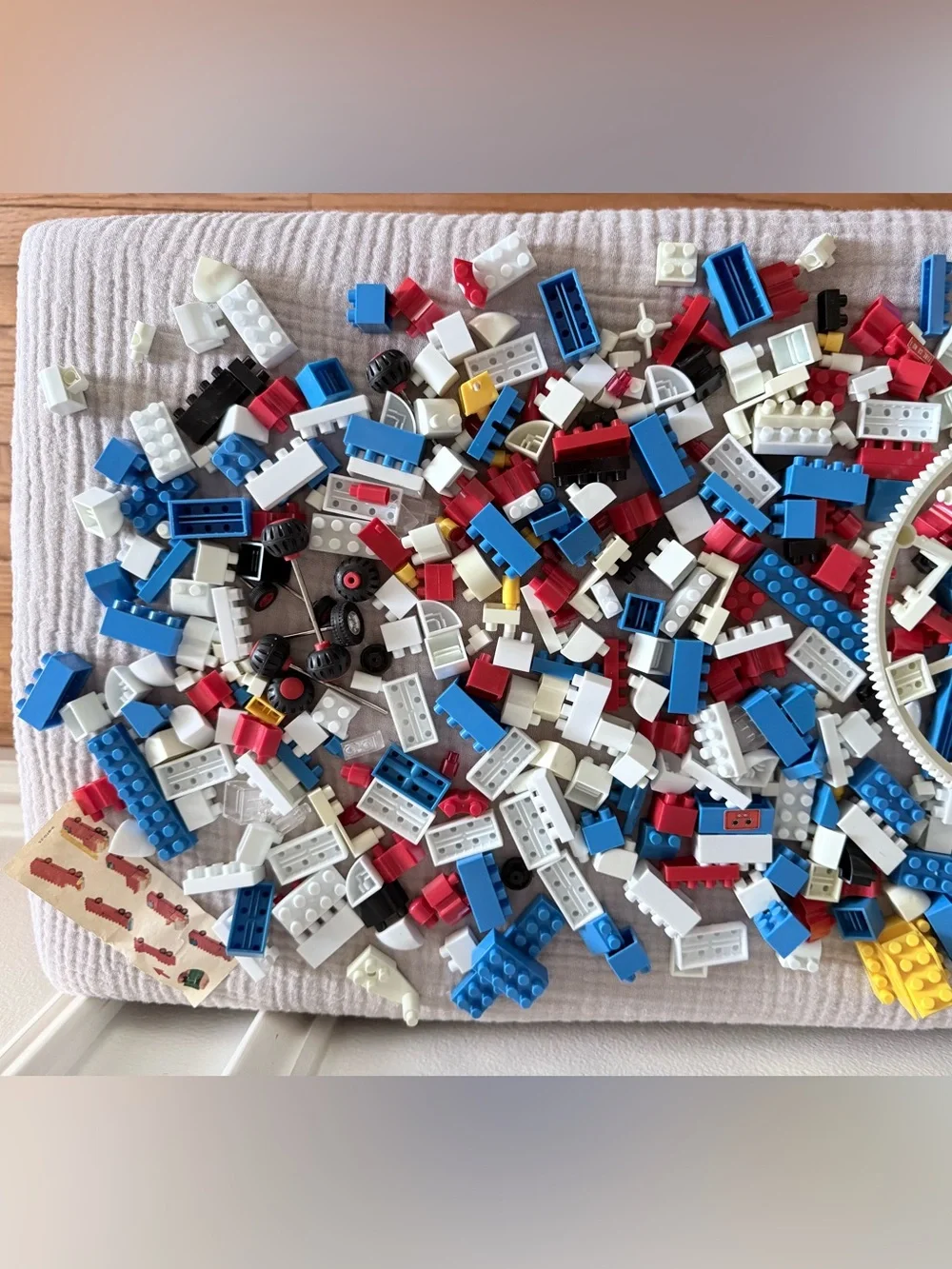 Vintage Sears Brix Blox Space Base Building Set 49-16011 Over 520 Pcs, Huge